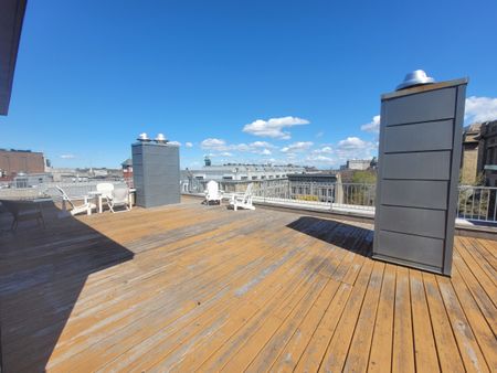 Superbe unité de condo offrant une chambre, complètement meublée. - Photo 2