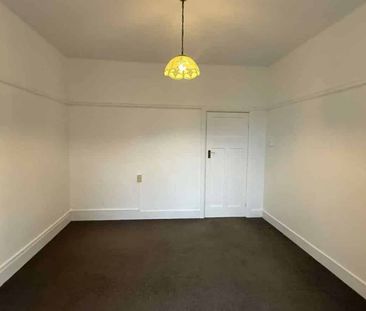 Inner City Apartment - Photo 3