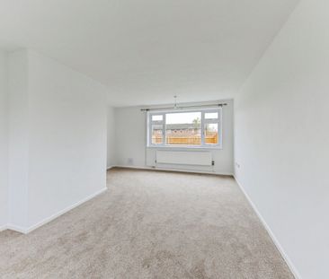 Maltby Close - Photo 2