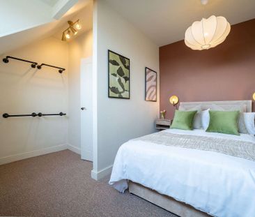 🏡 New! Leeds House Share ✨ Be First To Move In! - Photo 2