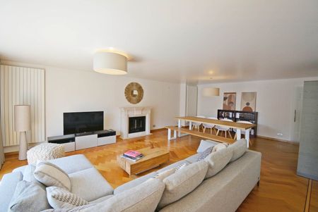 Ruim en centraal gelegen appartement met 3 slaapkamers - Photo 4