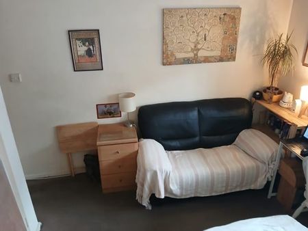 Room in a Shared House, The Vale, W3 - Photo 2