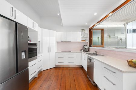 77 Orana Street, Carina QLD 4152 - House For Rent | Domain - Photo 3