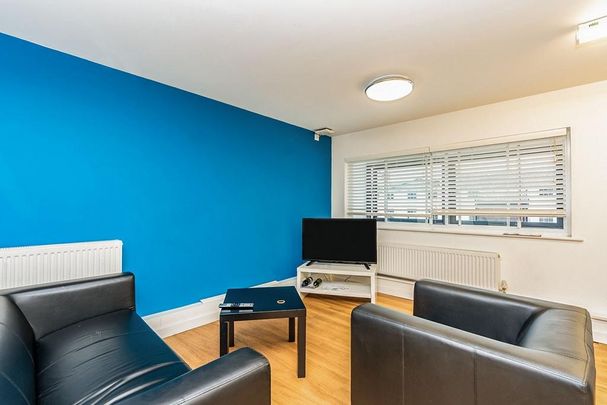 4 bedroom house to rent - Photo 1