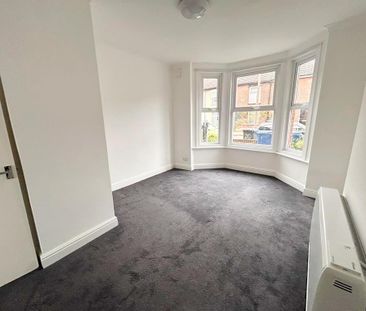 2 bedroom maisonette to rent - Photo 2