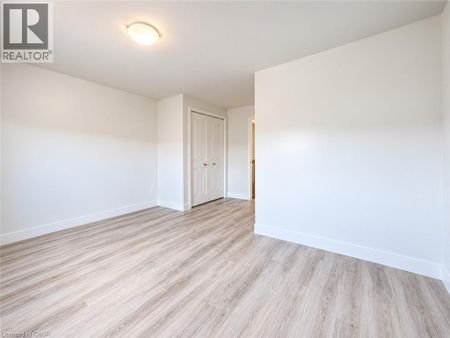 98 DONNENWERTH Drive, Kitchener, Ontario, N2E4C9 - Photo 2