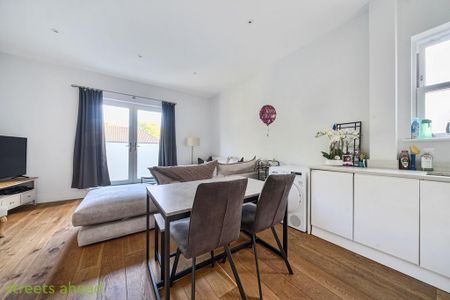 2 bedroom apartment to rent - Photo 5