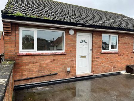 2 bedroom flat to rent - Photo 4