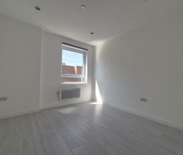 Priest House, Priest Street, Old Hill, B64 - Photo 4