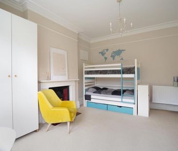 3 bedroom flat to rent - Photo 5