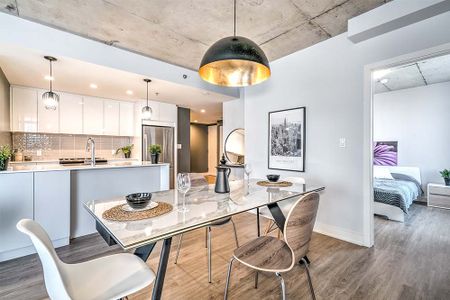 Vue du Fleuve Brossard Apartments - 2 Bedroom - Photo 2