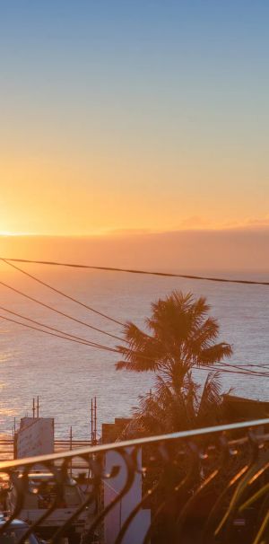 Unsurpassed family lifestyle with ocean views in a coveted headland cul-de-sac - Photo 1