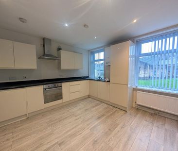 Bradford Road, Shipley - Photo 4