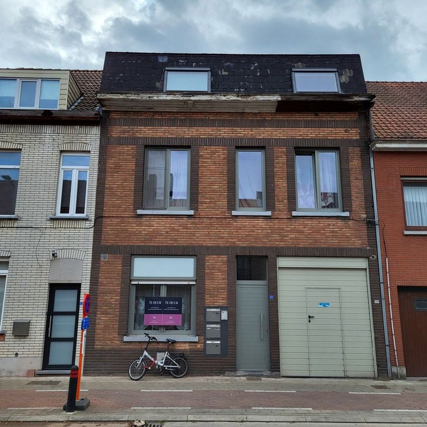 Gezellig appartement met 1 slaapkamer in het centrum van Eeklo - Photo 1