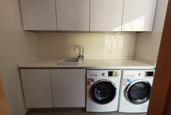 Apartamento T2 junto ao Centro Comercial Glicínias