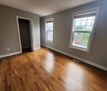 419 Bronson Avenue - Photo 3
