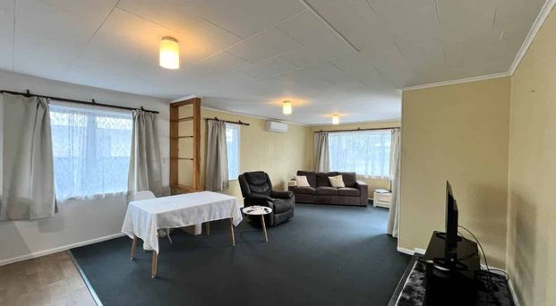 Kauri Street, Havelock North - Photo 1