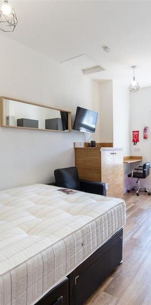 Studio to rent - Photo 1