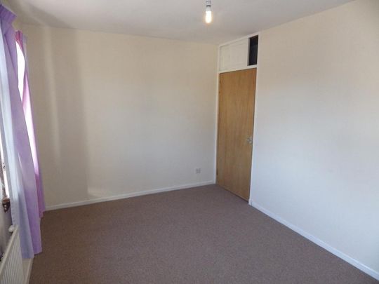 3 bedroom flat to rent - Photo 1