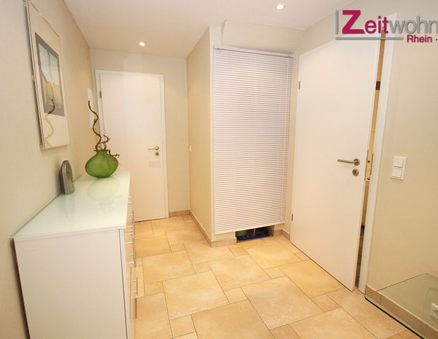 Exklusive möblierte Souterrain-Wohnung mit Terrasse in ruhiger Lage - Photo 1