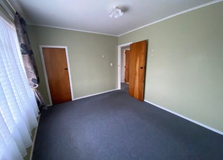 First Choice - Photo 3