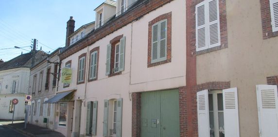 Location Appartement 2 pièces 41m² MAINTENON 28130 - Photo 2