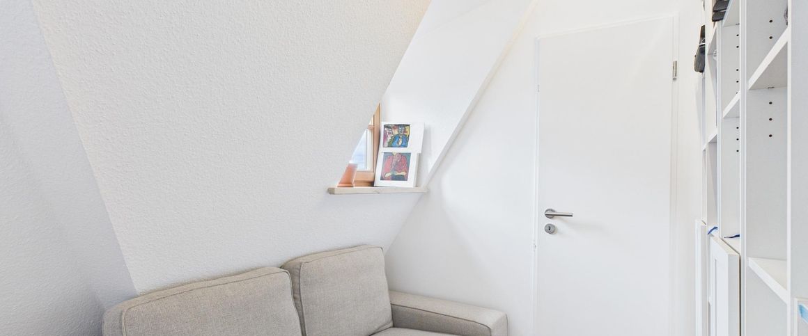 Gemütliche 2-Zimmer Altbauwohnung am Schlosskanal - Photo 1