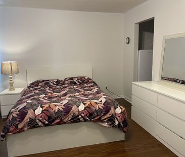 For Lease - 18 Merrill Avenue, Richmond Hill, Ontario - Photo 6