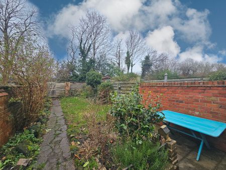 3 bed terraced house to rent in Whitemoor Road, Kenilworth, CV8 - Photo 5