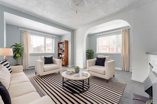 4 bedroom end of terrace house to rent - Photo 1