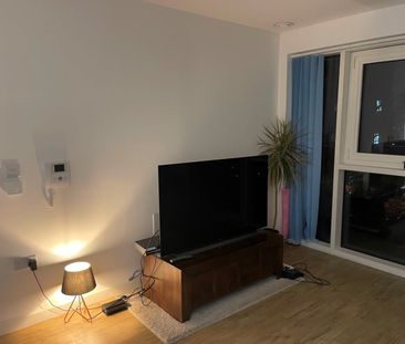 1 Bed Flat, Gothenburg Court, SE8 - Photo 1