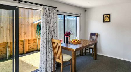 Upper Hutt Living - Photo 5