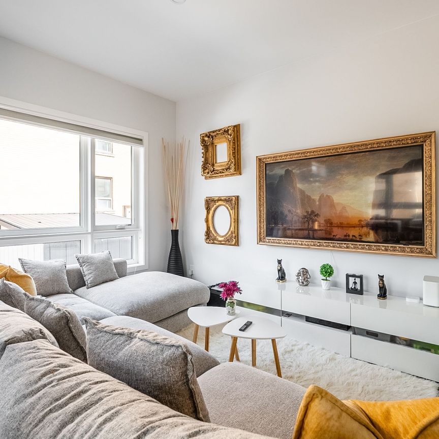 For Lease - 27 Thornton Avenue, Toronto, Ontario - Photo 1