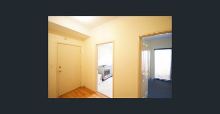 Lovely Downstairs Unit Available in Atwell - $400/week - Photo 5
