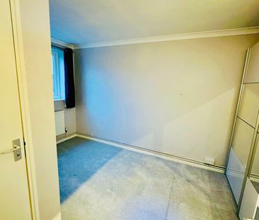 Adel Wood Place, Adel - Photo 4