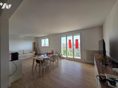 Boulevard Pasteur - appartement de type 5 avec balcon et garage - Photo 2