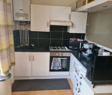 Studio Flat, Mount Ephraim Road, SW16 - Photo 3