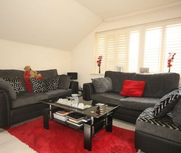 St. Johns Lodge, Woking - Photo 1