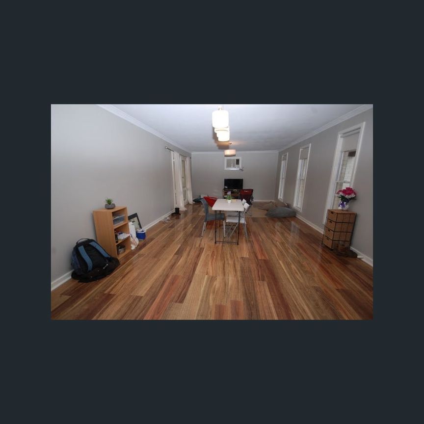 WHEN LOCATION IS IMPORTANT!! - Photo 1