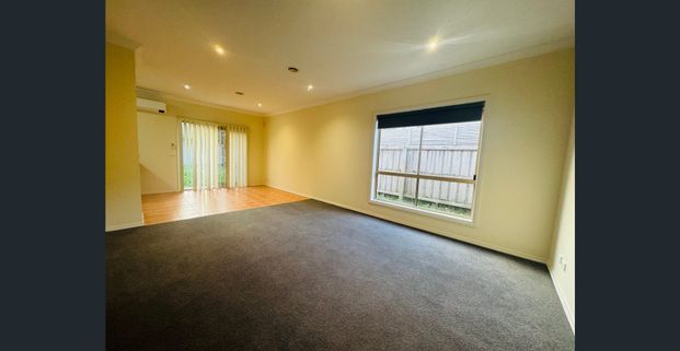 Charming Family Home in Pakenham - Photo 1