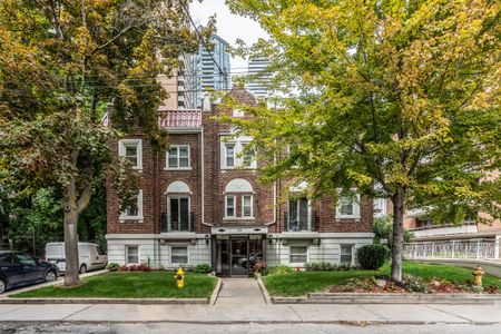 50 Gloucester Street - Photo 2