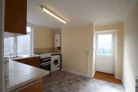 1 bedroom Flat - Photo 4