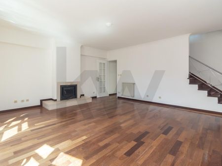 Moradia T4 em Lisboa - Photo 3
