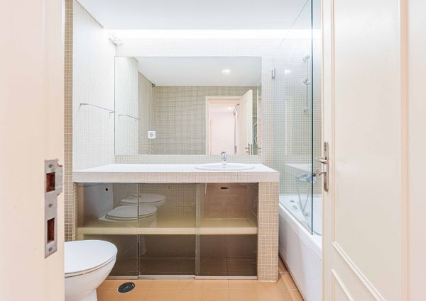 APARTAMENTO T2 NO ARNEIRO - CARCAVELOS