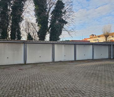 Vernieuwd en licht dakappartement in het centrum - Foto 6