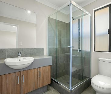 Brand New Modern Home in Prime Lakelands Location! - Photo 5