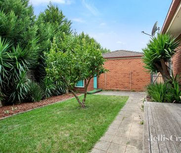 2/233 Nepean Street, Greensborough - Photo 6