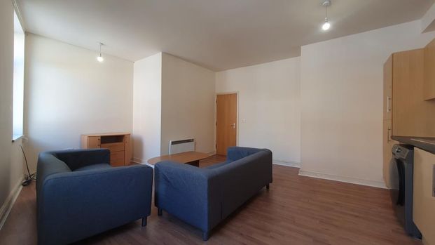 2 bedroom flat to rent - Photo 1