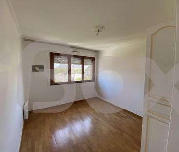 Appartement 5 pièce(s) 3 chambre(s) 93.15 m² - Photo 4