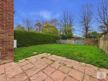 St Andrews Place, Melton, Woodbridge, IP12 - Photo 2